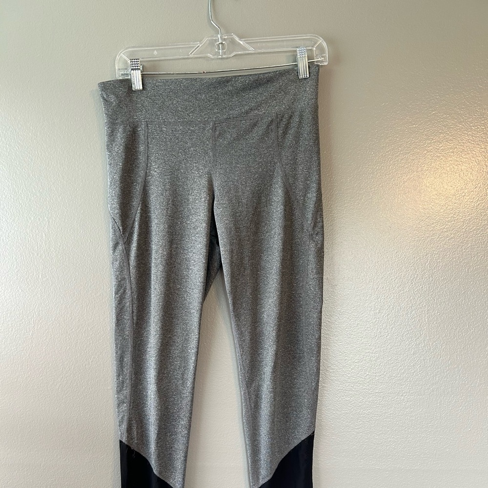 Charlotte Russe sport leggings size m‎